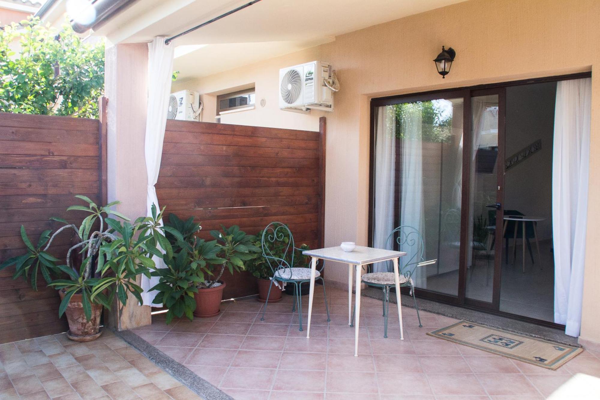 B&B Jolie Suite Villasimius Buitenkant foto
