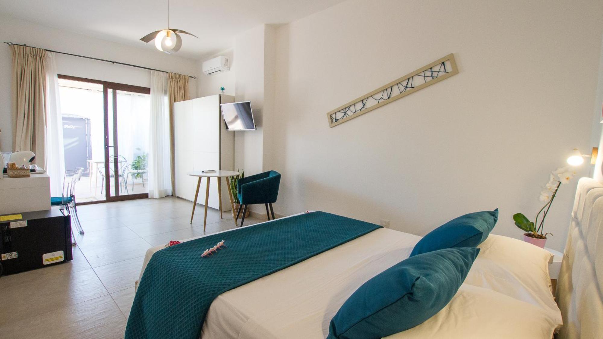B&B Jolie Suite Villasimius Buitenkant foto